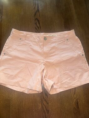 DKNY Light Pink Women’s Bermuda Shorts size 10